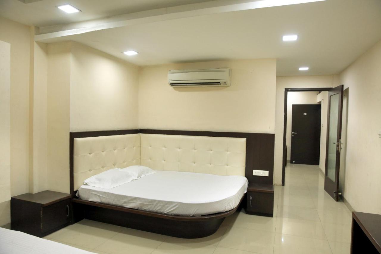 Shri Raam Krishna Baag Hotel 3*