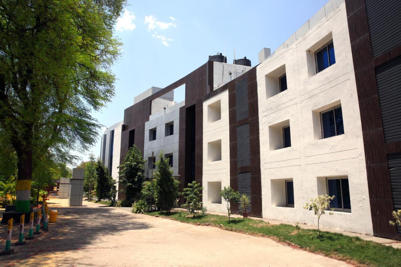 Shri Raam Krishna Baag Hotel Indore