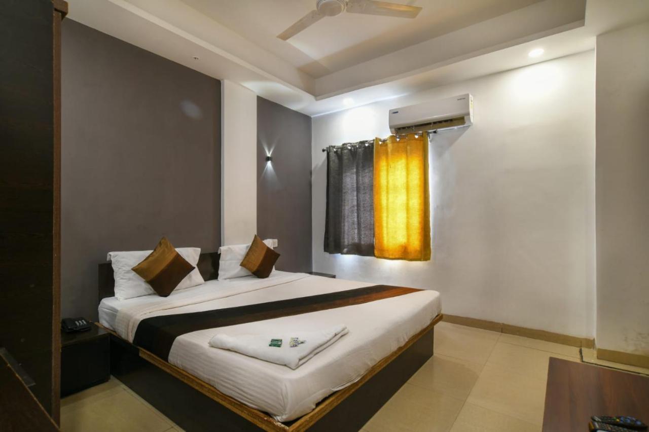 Hotel Aarav 94