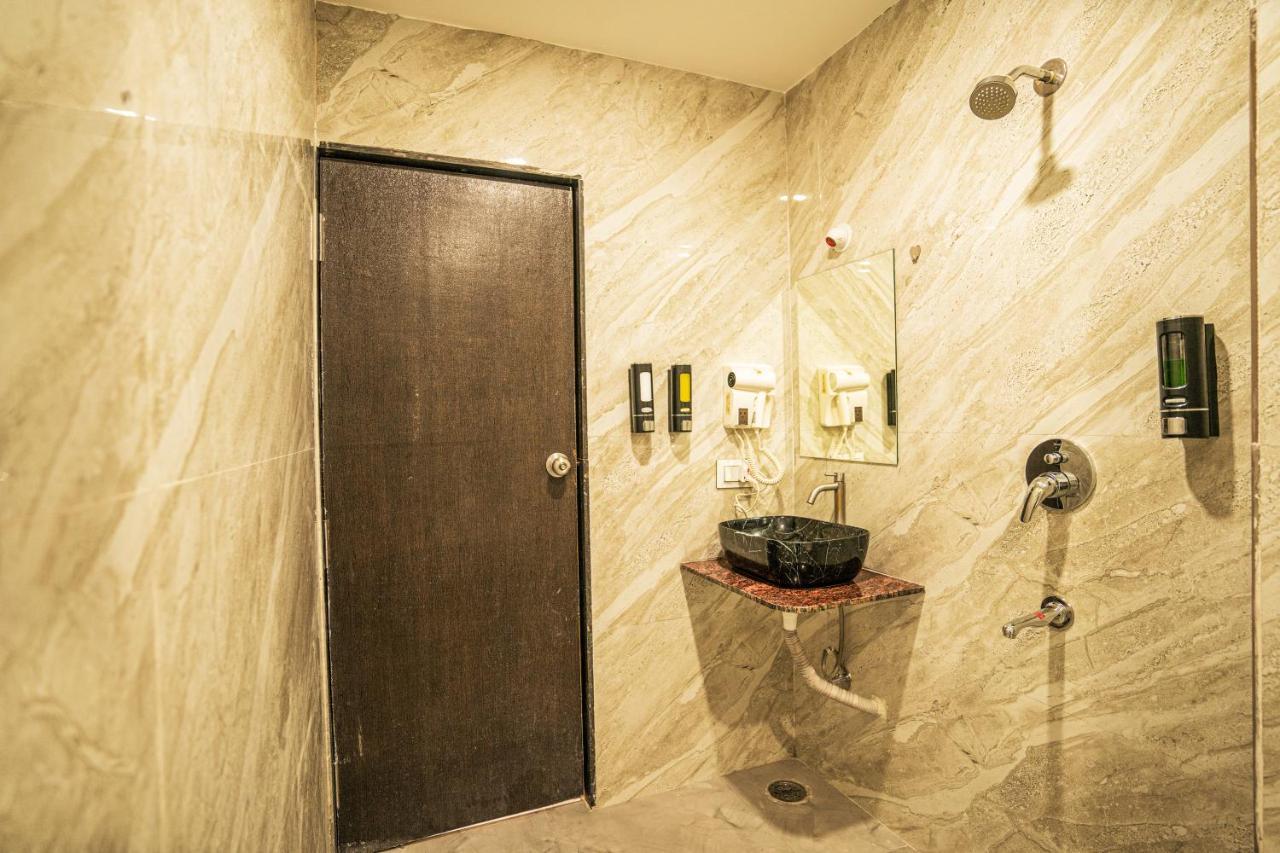 The Havelock By Playsales 3*