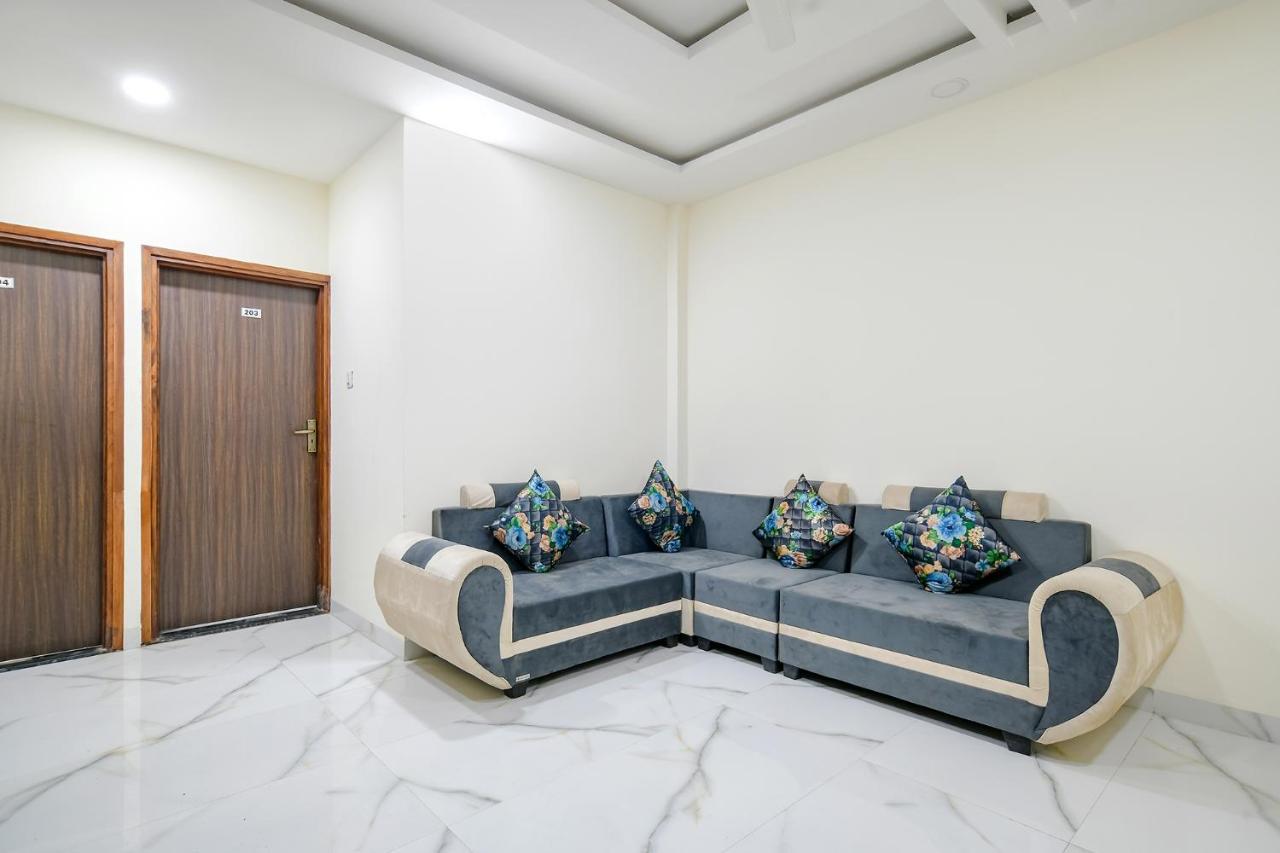 Hotel Fabhotel Dr Greens