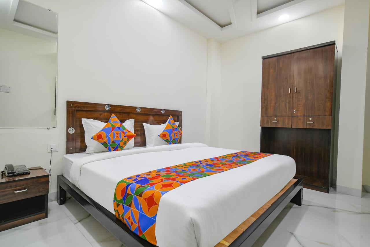 Hotel Fabhotel Dr Greens 3*