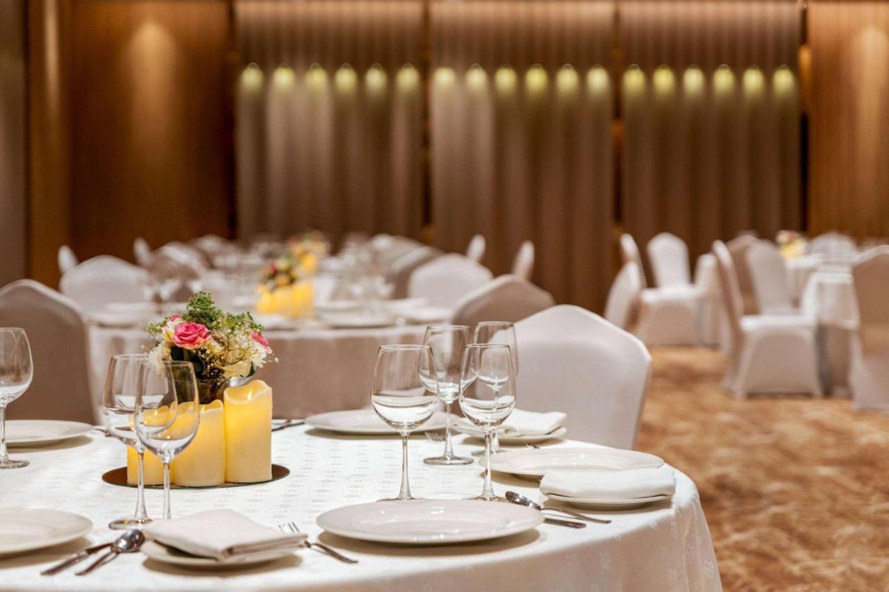 Ramada Encore By Wyndham Nipania Hotel