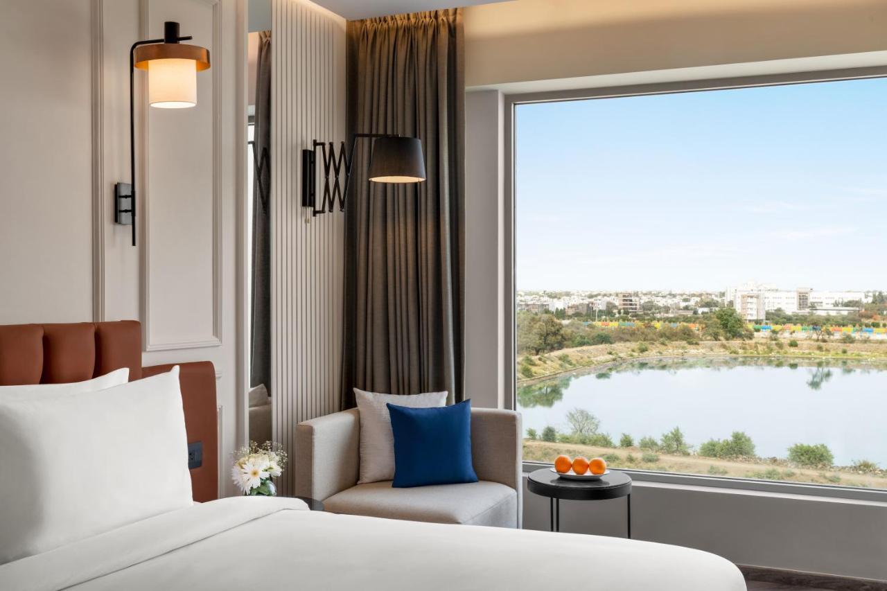 Ramada Encore By Wyndham Nipania * Indore