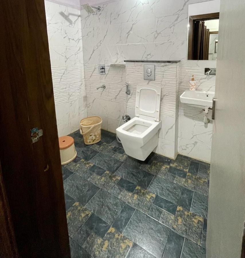 Kiwi 3* Indore