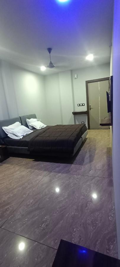 Kiwi Hotel Indore