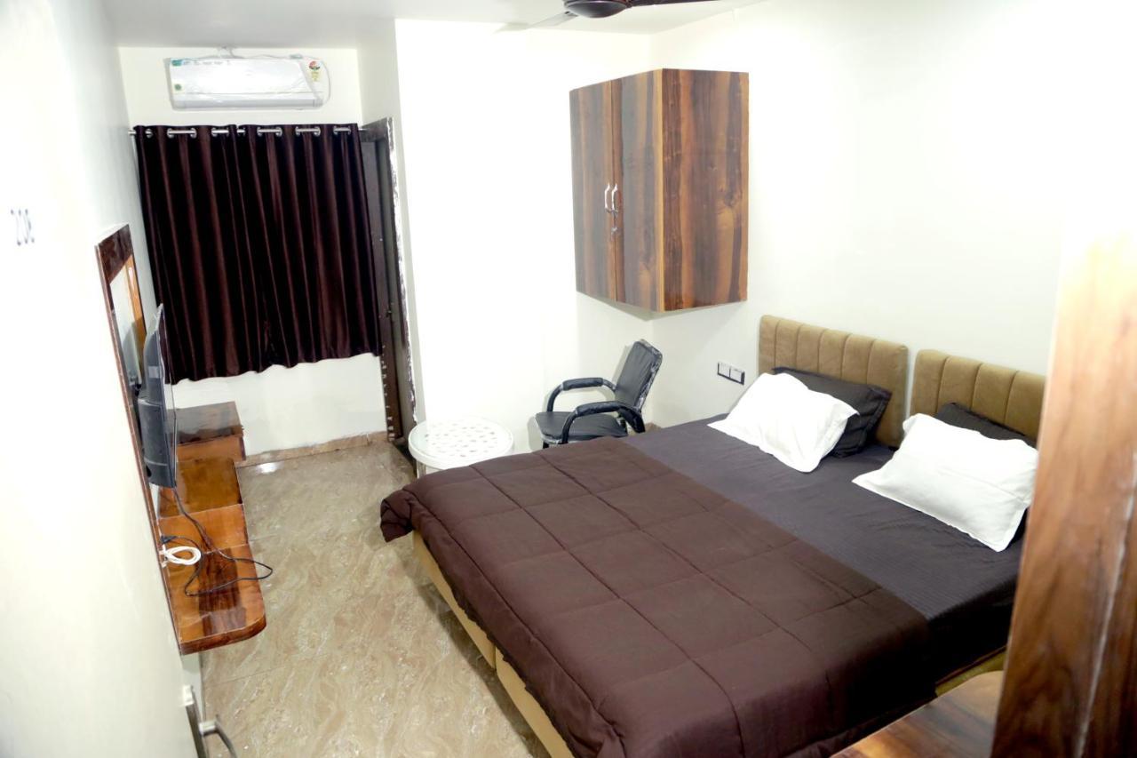 Hotel Kiwi 3*