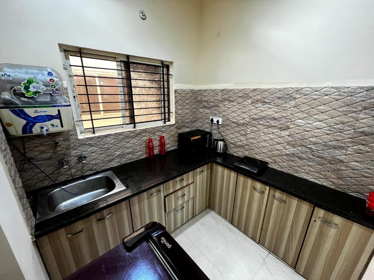 Apartment Staeg Heart Of 2bhk - 201 Indore