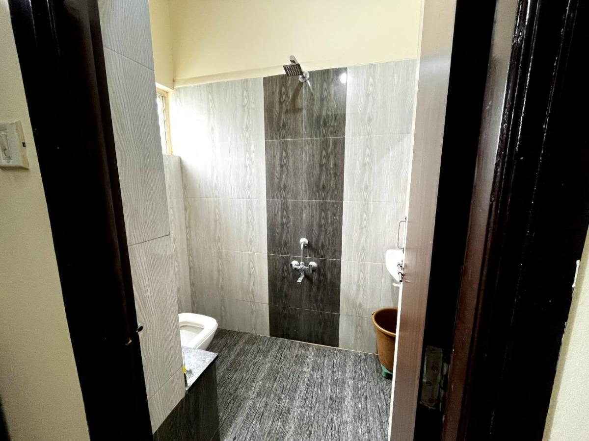 Apartment Staeg Heart Of 2bhk - 201 Indore