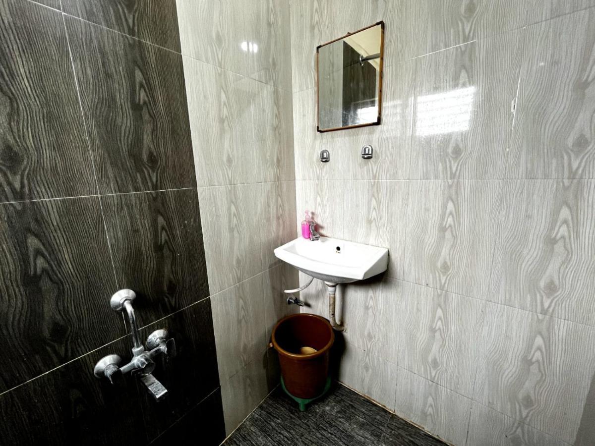 Apartment Staeg Heart Of 2bhk - 201 Indore