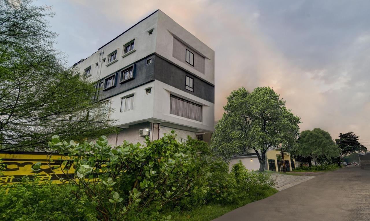 Signature Planet Hotel 3*