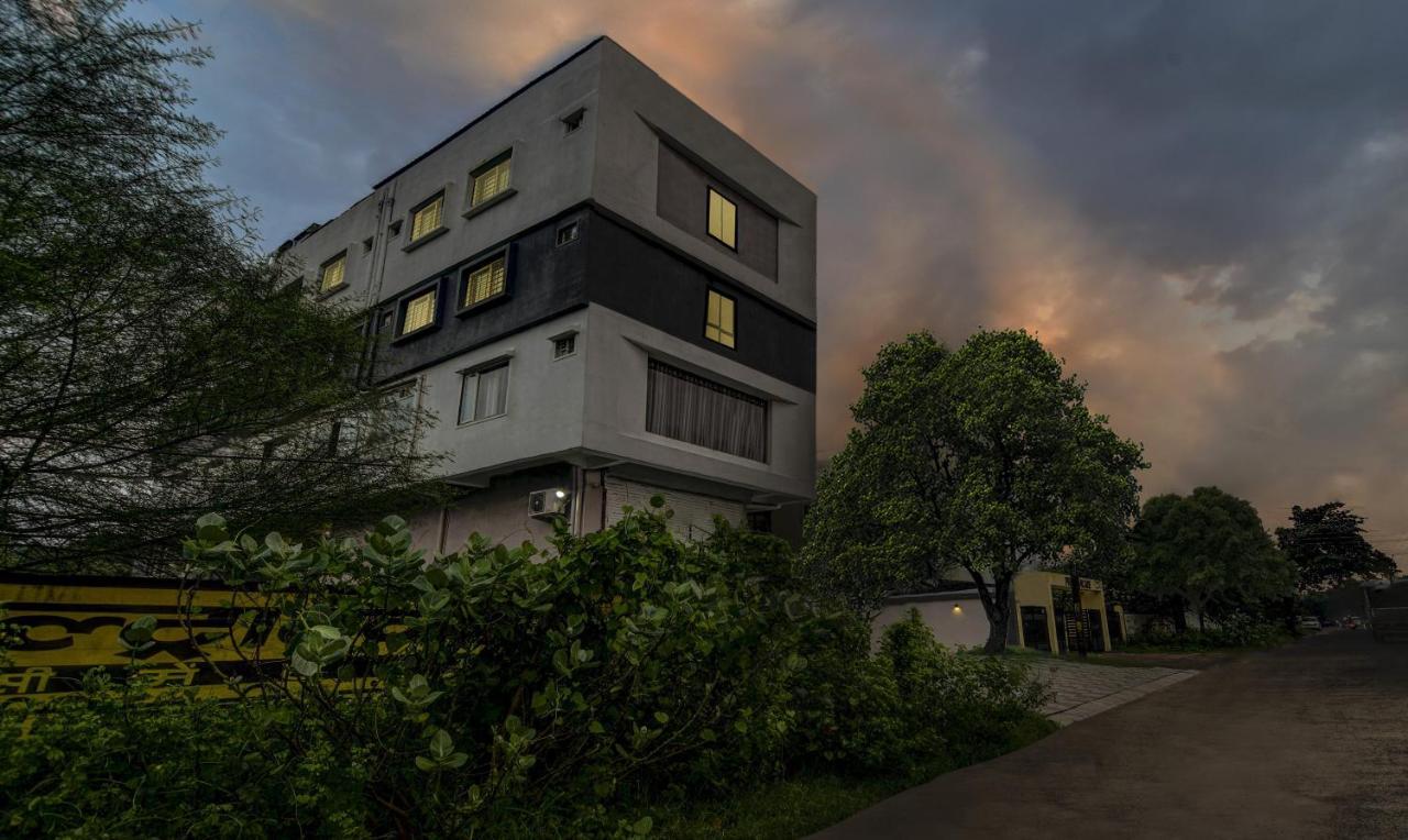 Hotel Signature Planet Indore