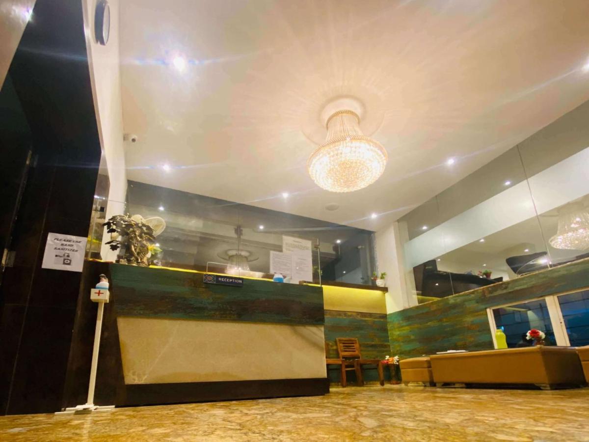 Signature Planet Hotel