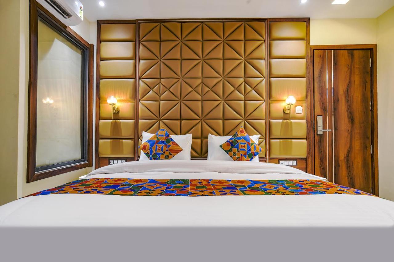Fabhotel Benchmark Hotel 3*