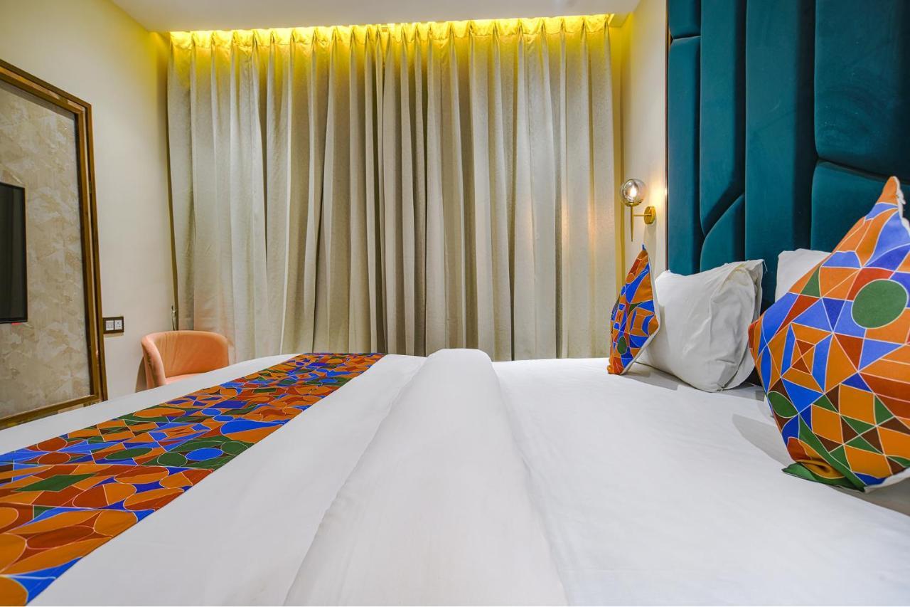 Hotel Fabhotel Benchmark Indore