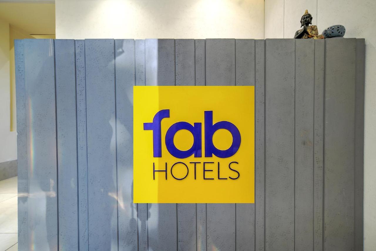 Hotel Fabhotel Benchmark