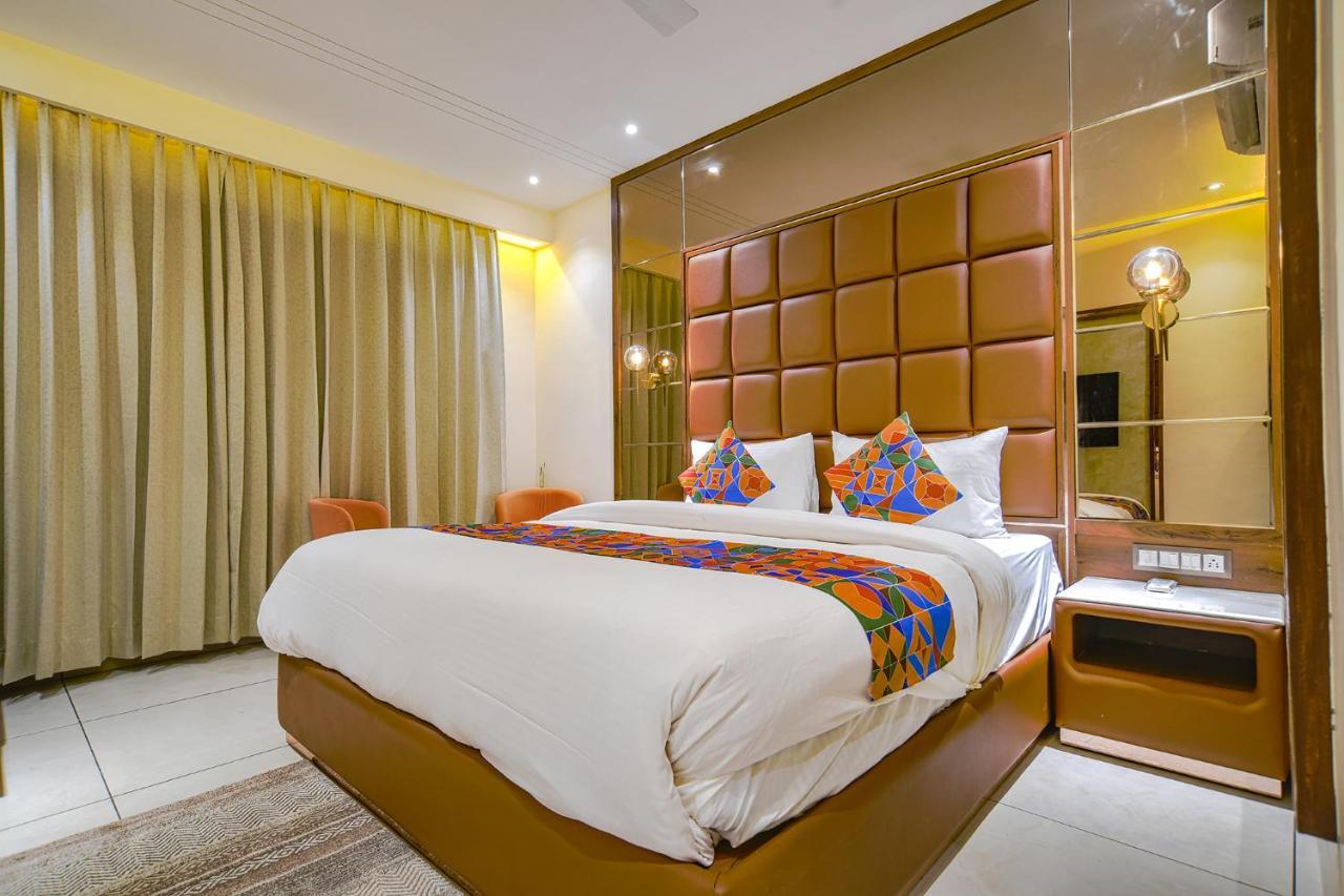 Fabhotel Benchmark 3*