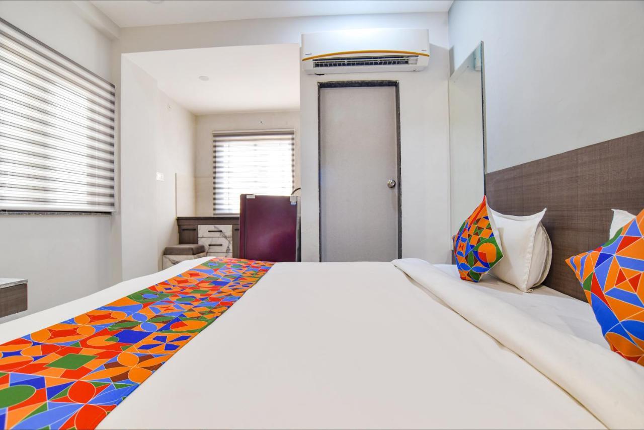 Hotel Fabhotel Dev's 3*