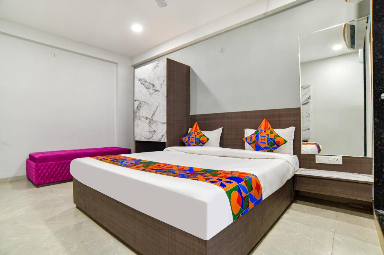 Hotel Fabhotel Dev's