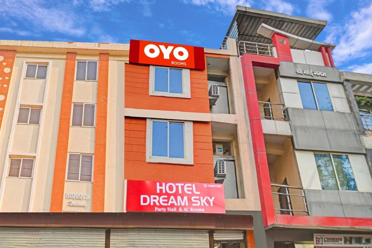 Hotel O Honey Palace In 4*