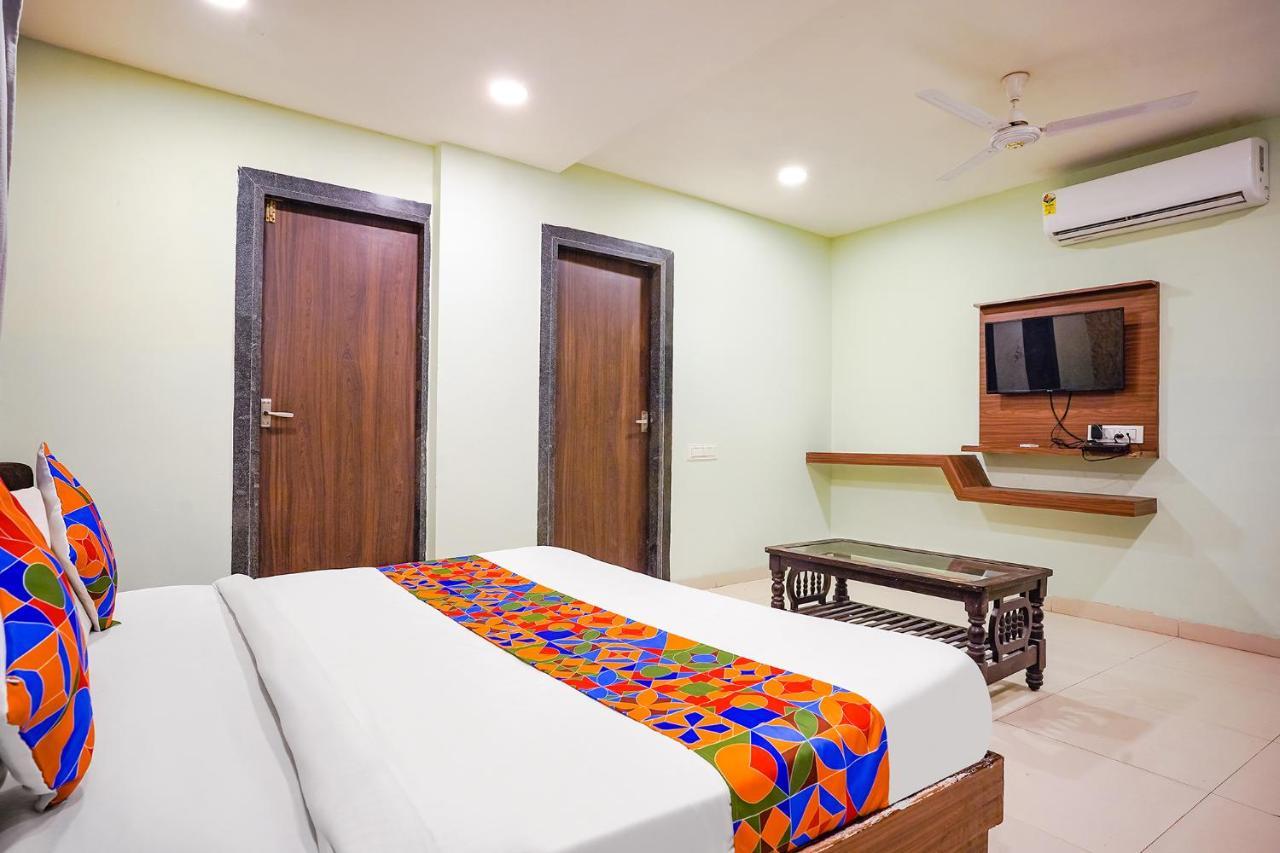Fabhotel Uday