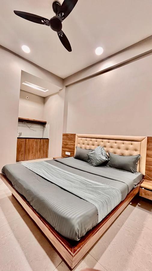 Hotel Stayzy Evanka Indore