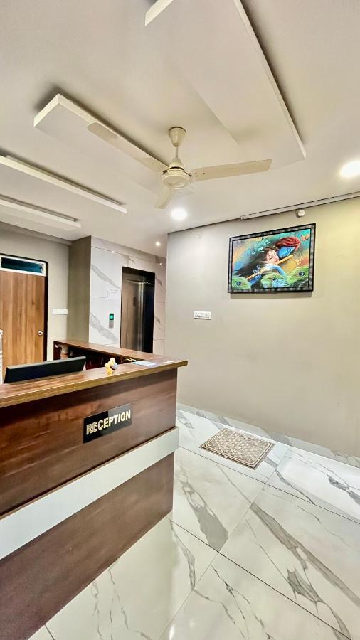Golden Glory Hotel Indore
