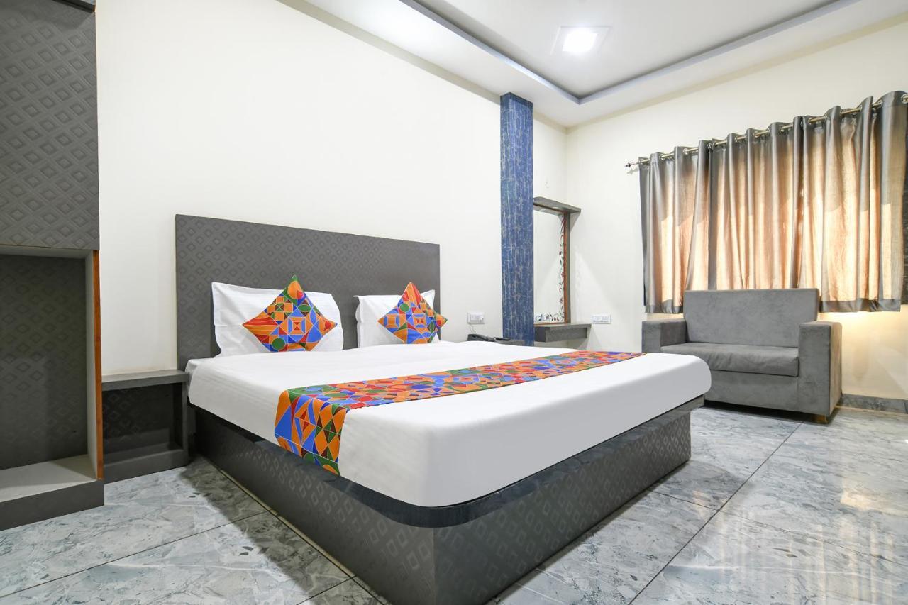 Hotel Fabhotel Shree Khatu Shyam Palace Indore
