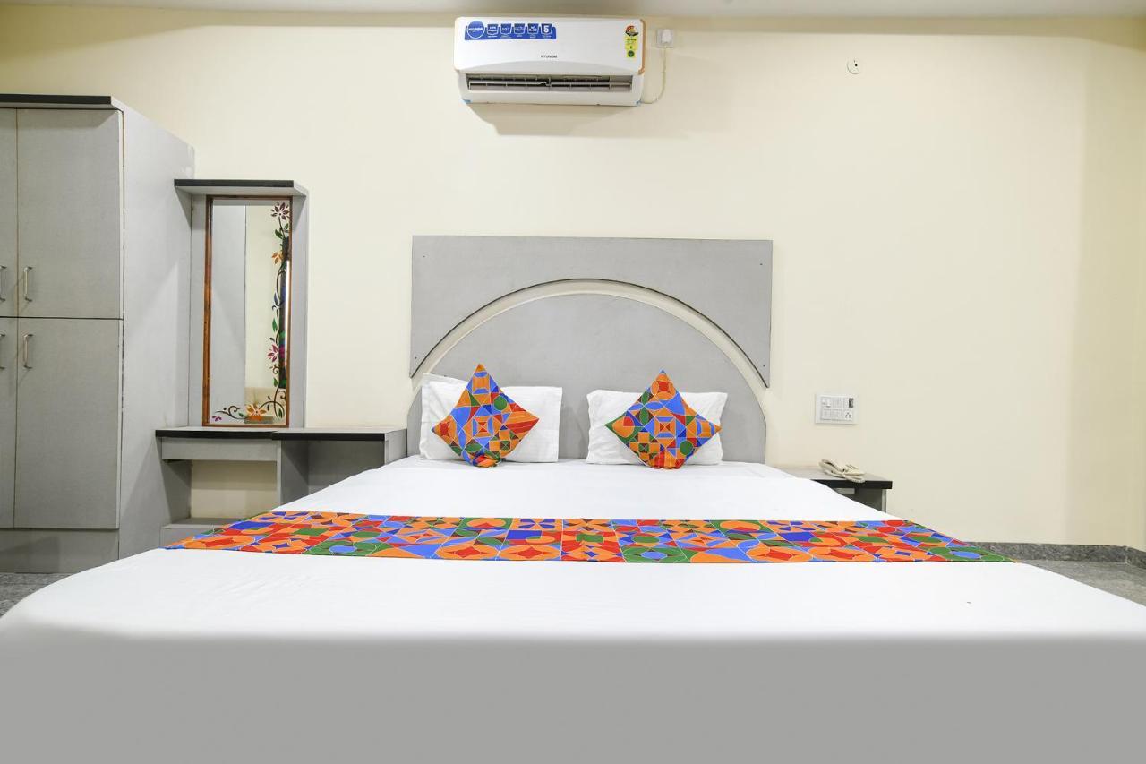 Hotel Fabhotel Shree Khatu Shyam Palace 3*
