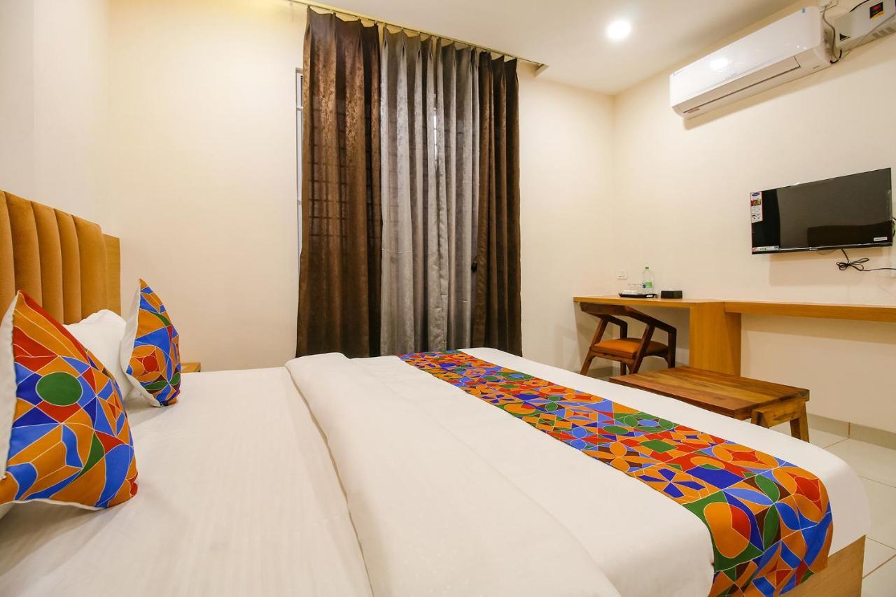 Fabhotel The Gravity 3*