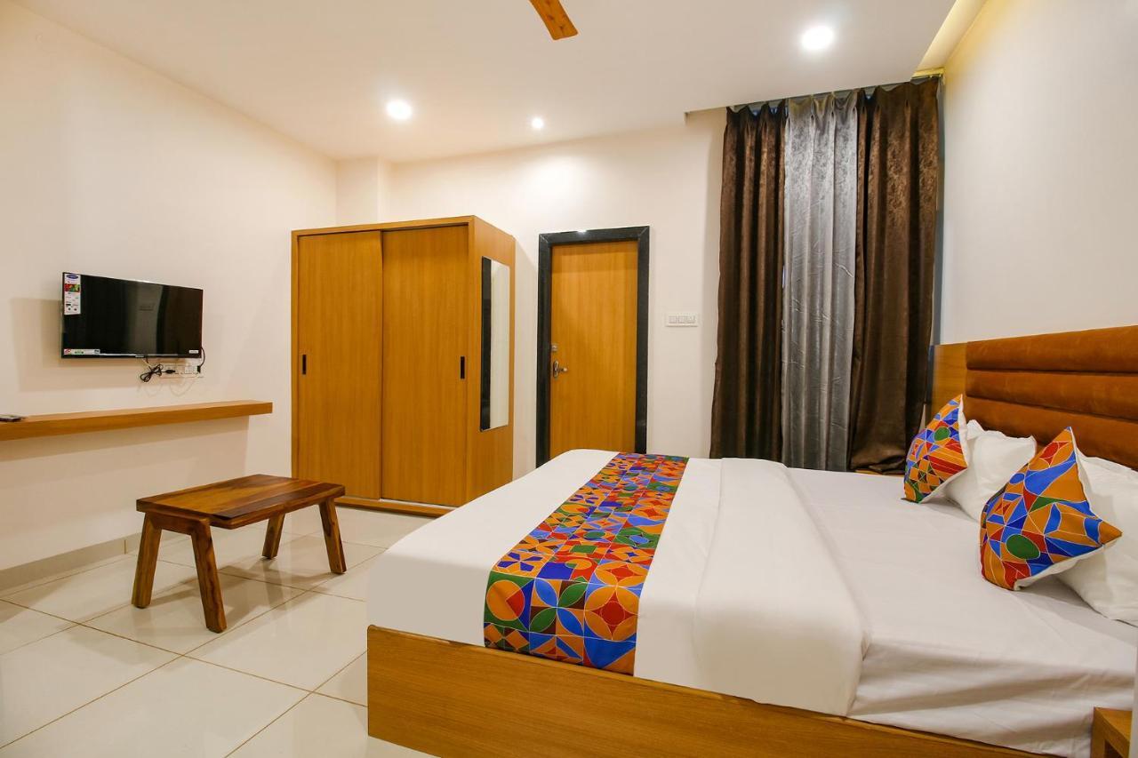 Fabhotel The Gravity 3*