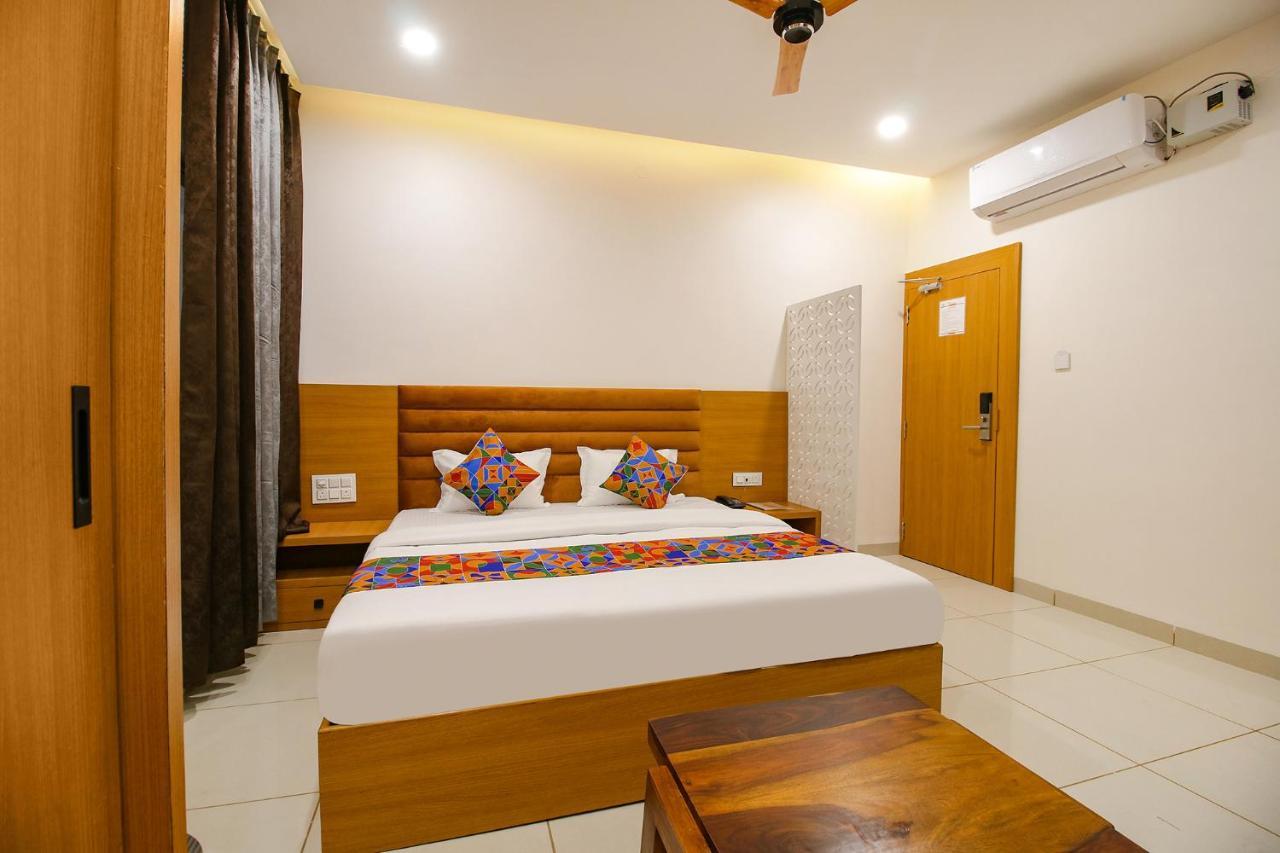 Fabhotel The Gravity Hotel 3*