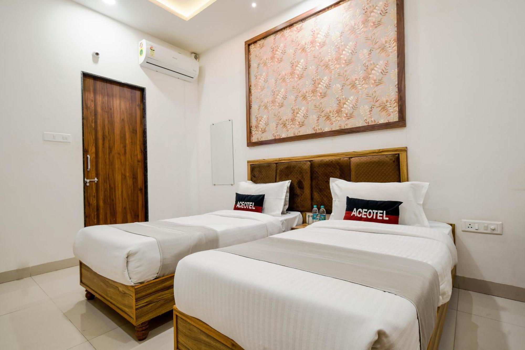 Hotel Aceotel Flamingo Indore