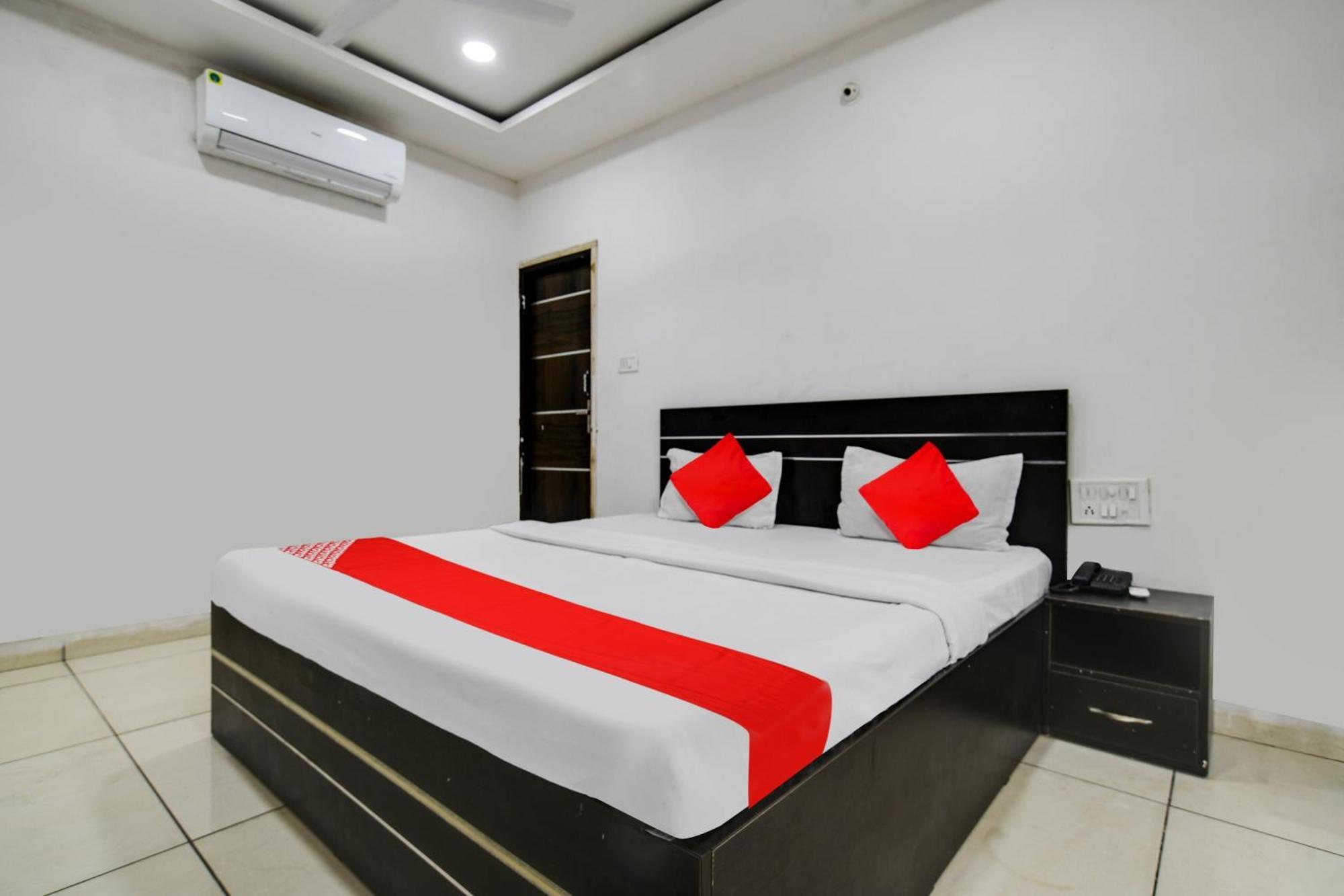 Oyo Flagship Zoyo Indore