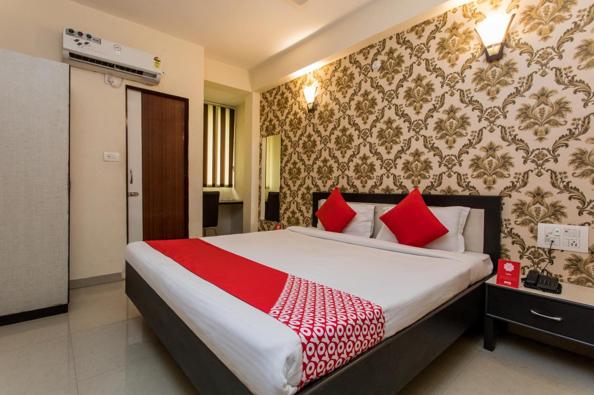 Super Collection O Prithviraj Hotel