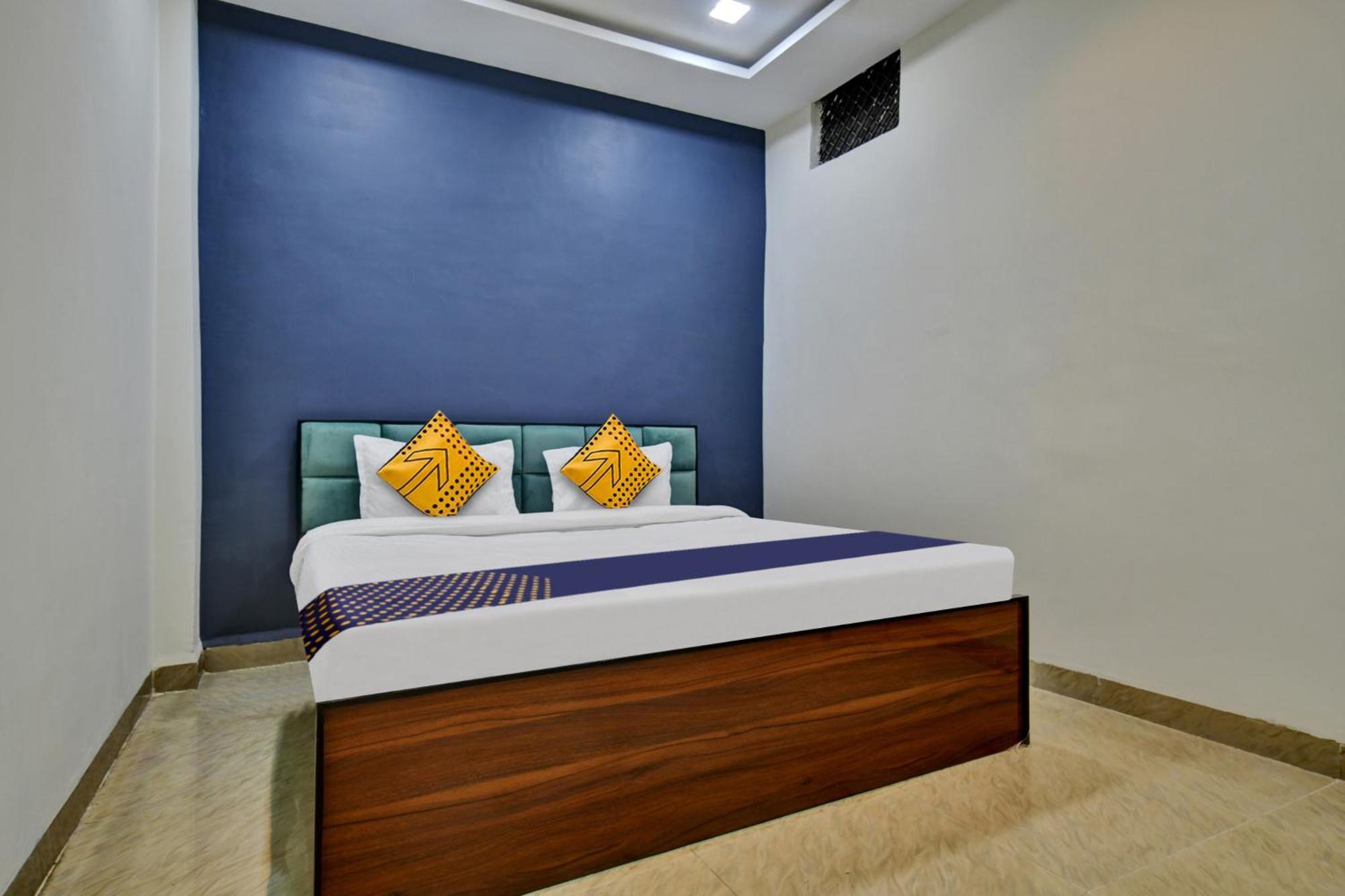 Spot On 81340 Bamleshwari Indore