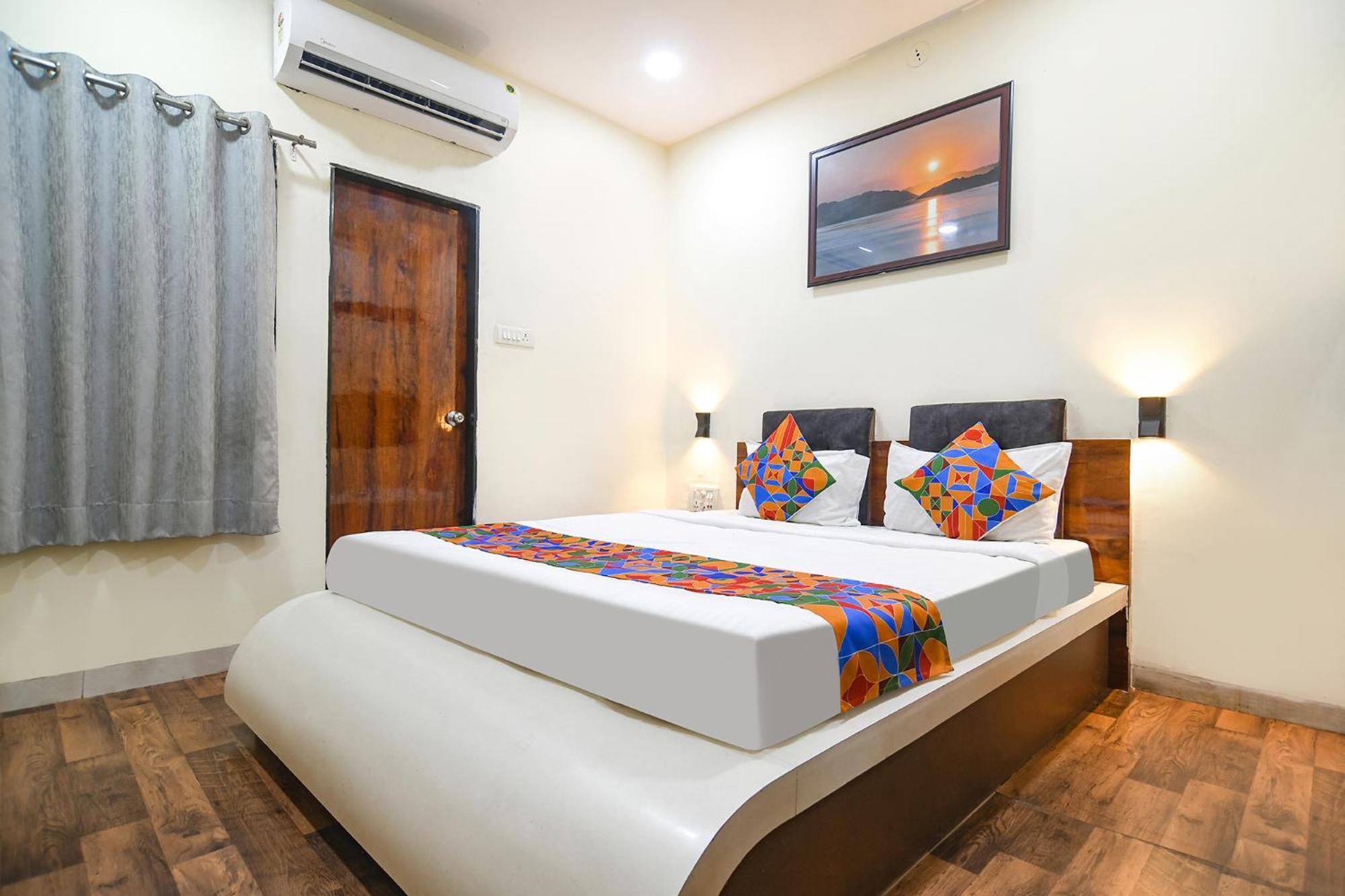 Hotel Fabexpress Golden Sky 3*