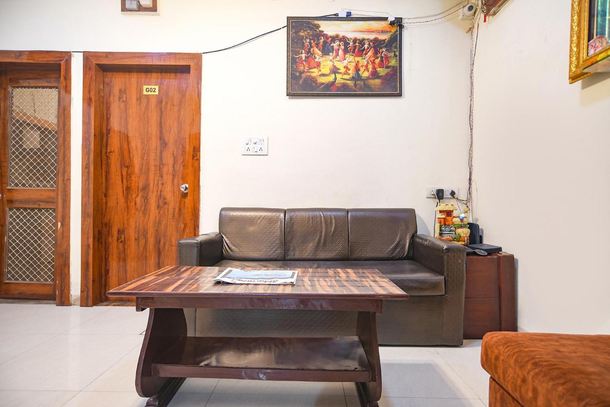 Fabexpress Golden Sky Hotel Indore