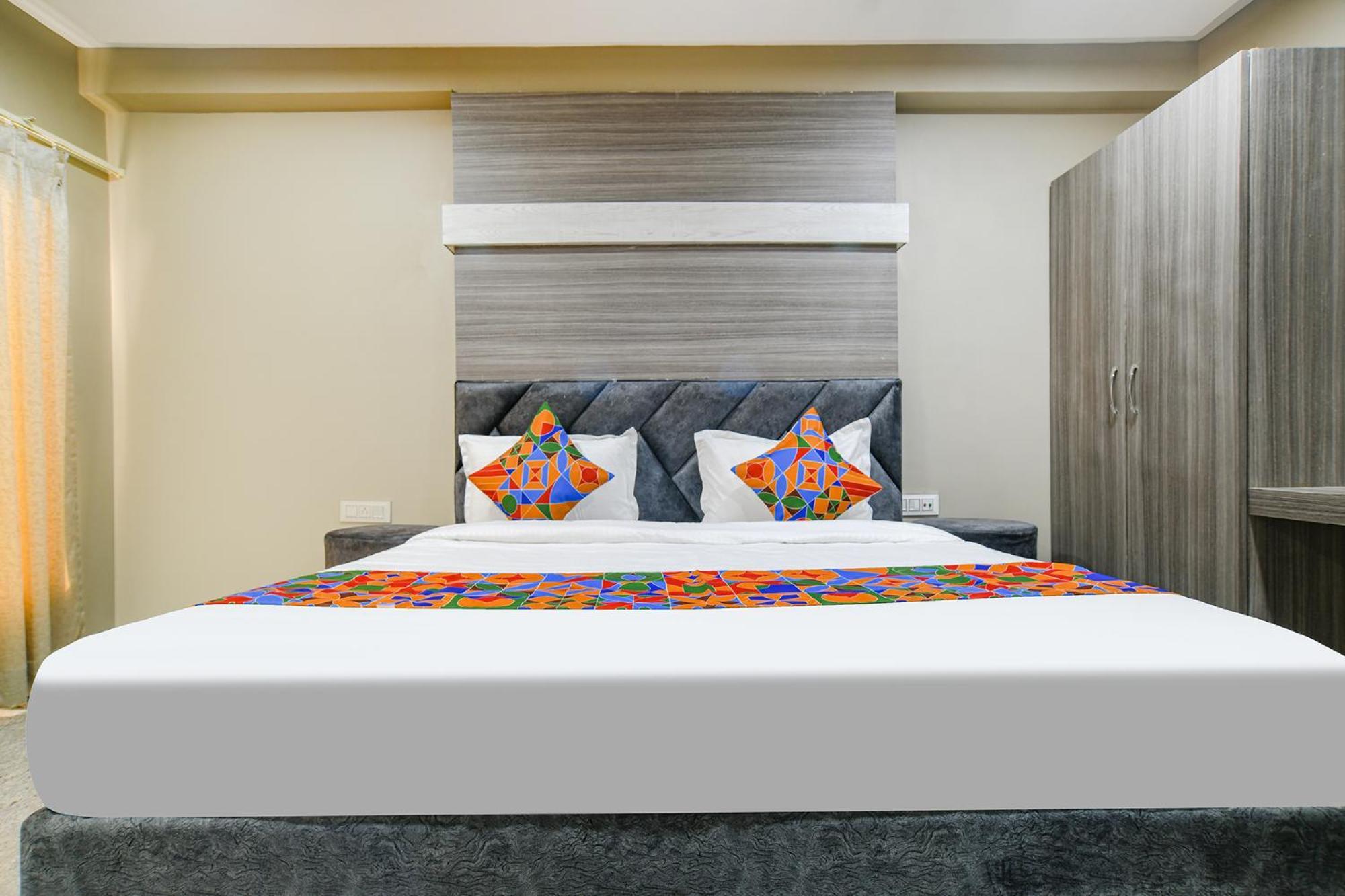 Fabhotel Classic Hotel