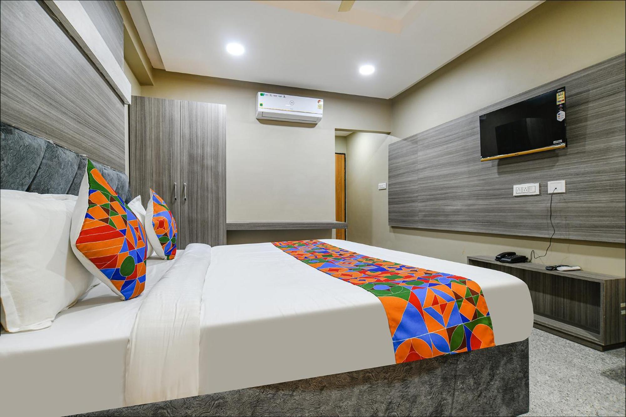Hotel Fabhotel Classic 3*