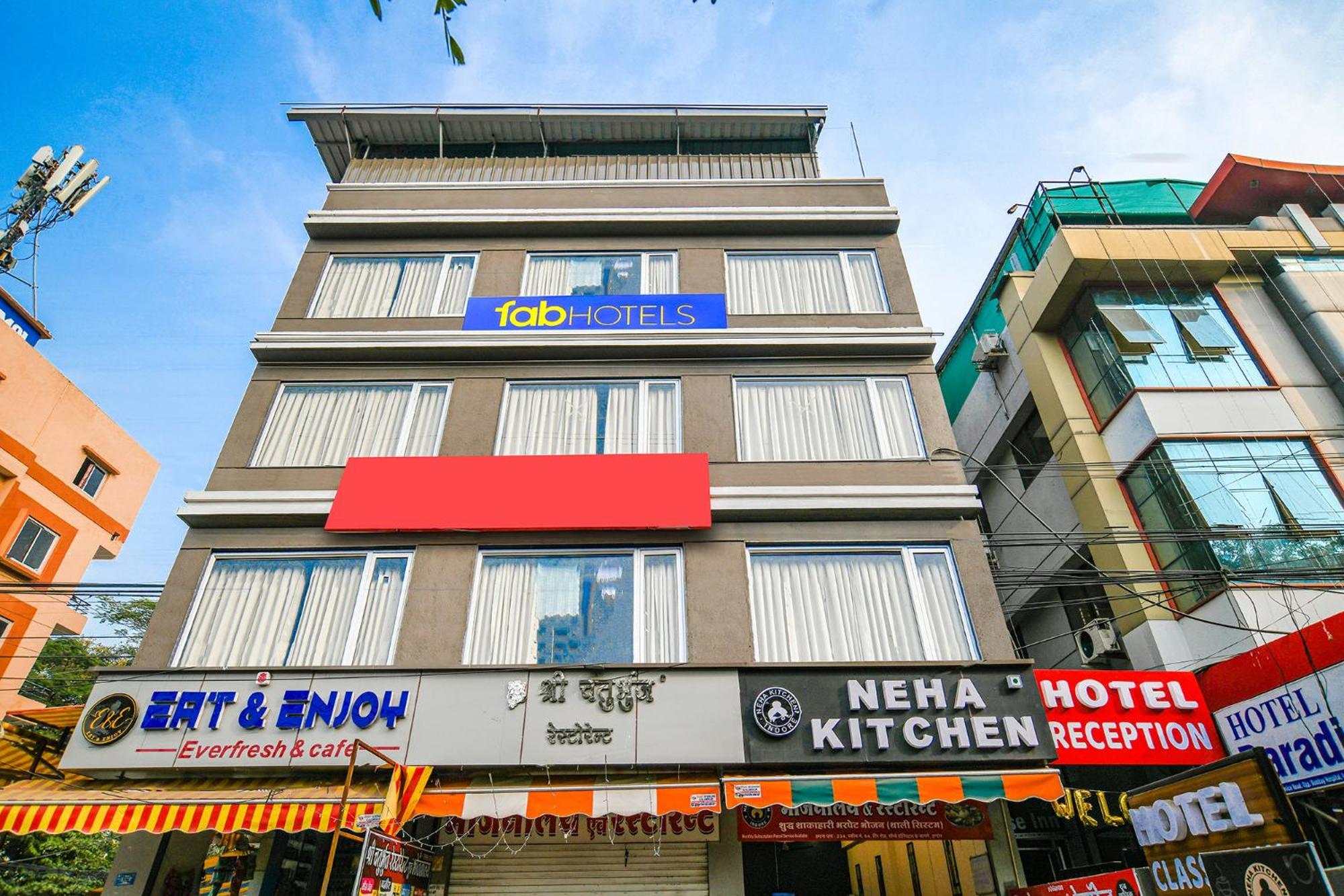 Hotel Fabhotel Classic 3*