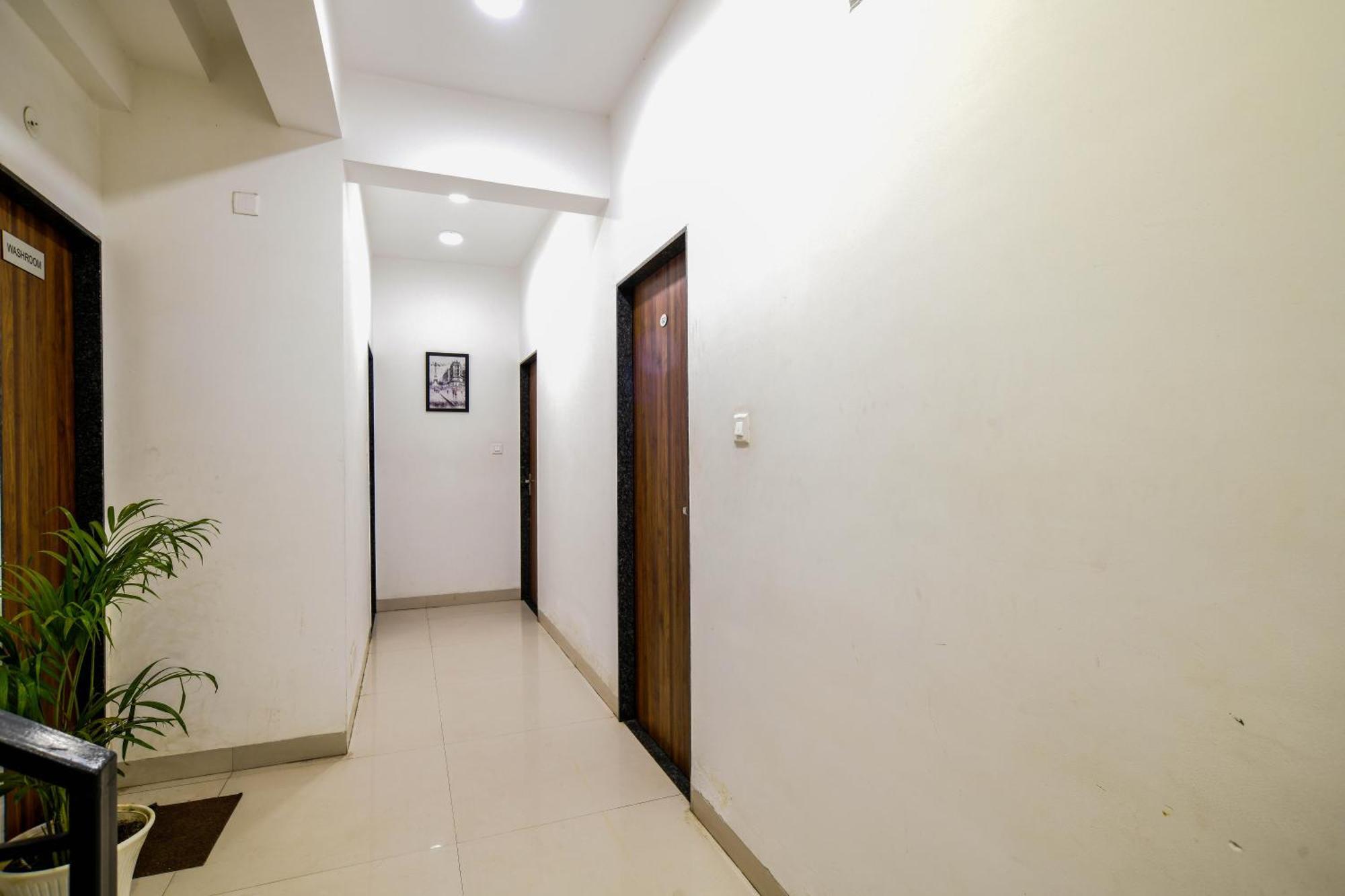 Hotel Aceotel Flamingo Indore