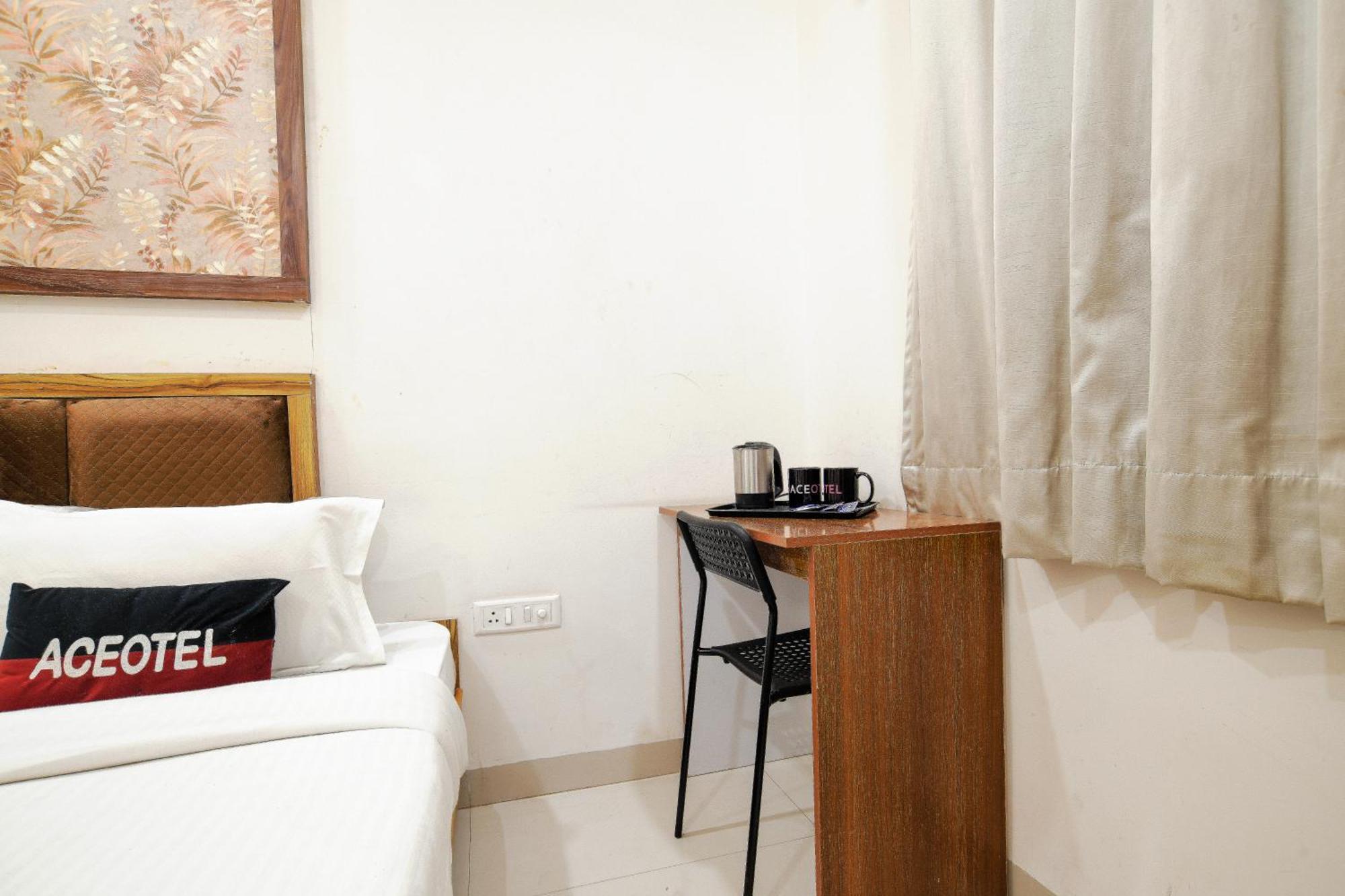 Hotel Aceotel Flamingo Indore