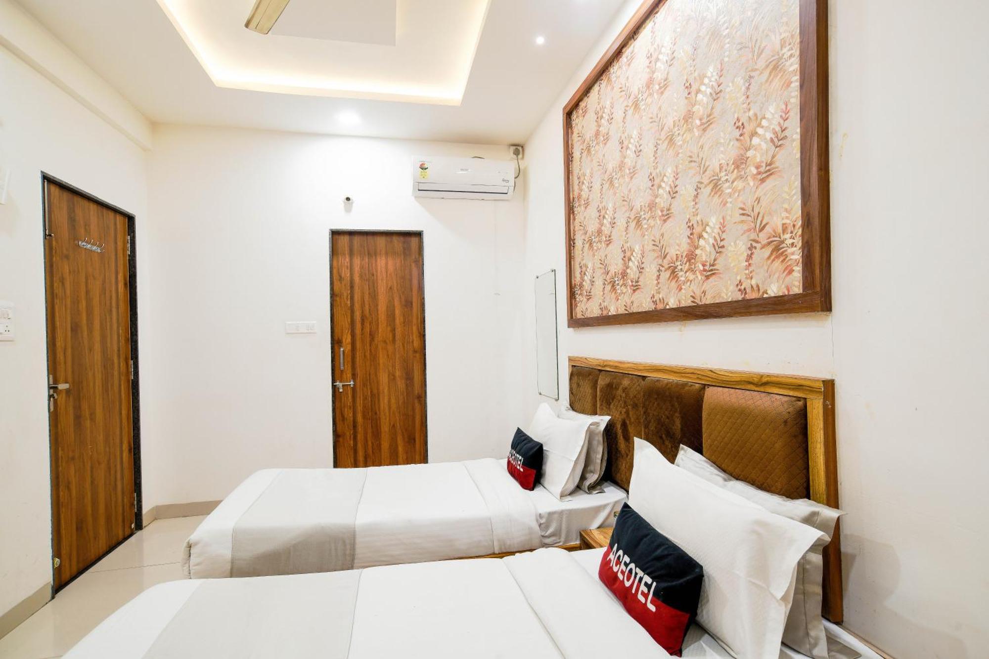 Hotel Aceotel Flamingo Indore