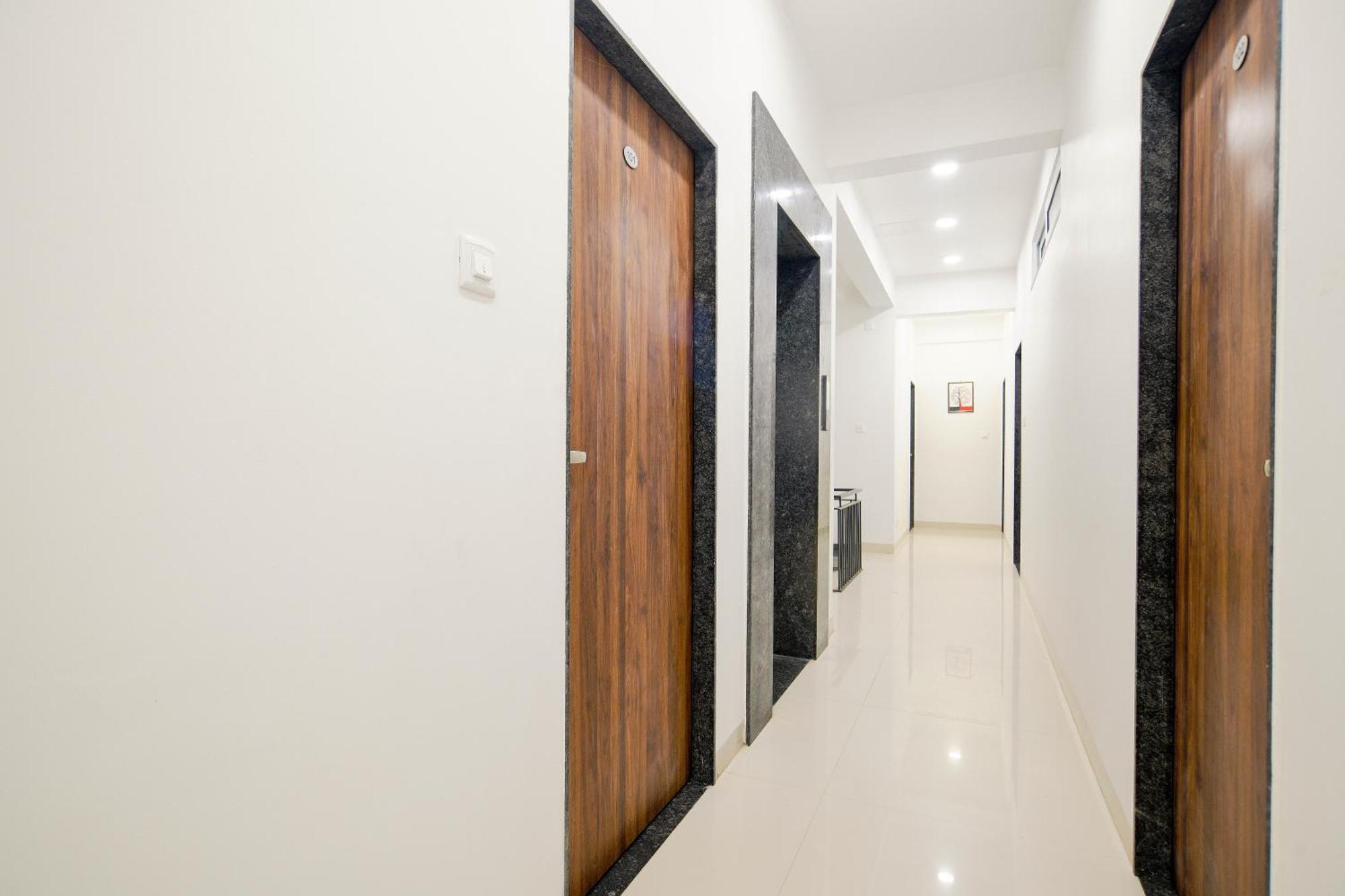 Hotel Aceotel Flamingo Indore
