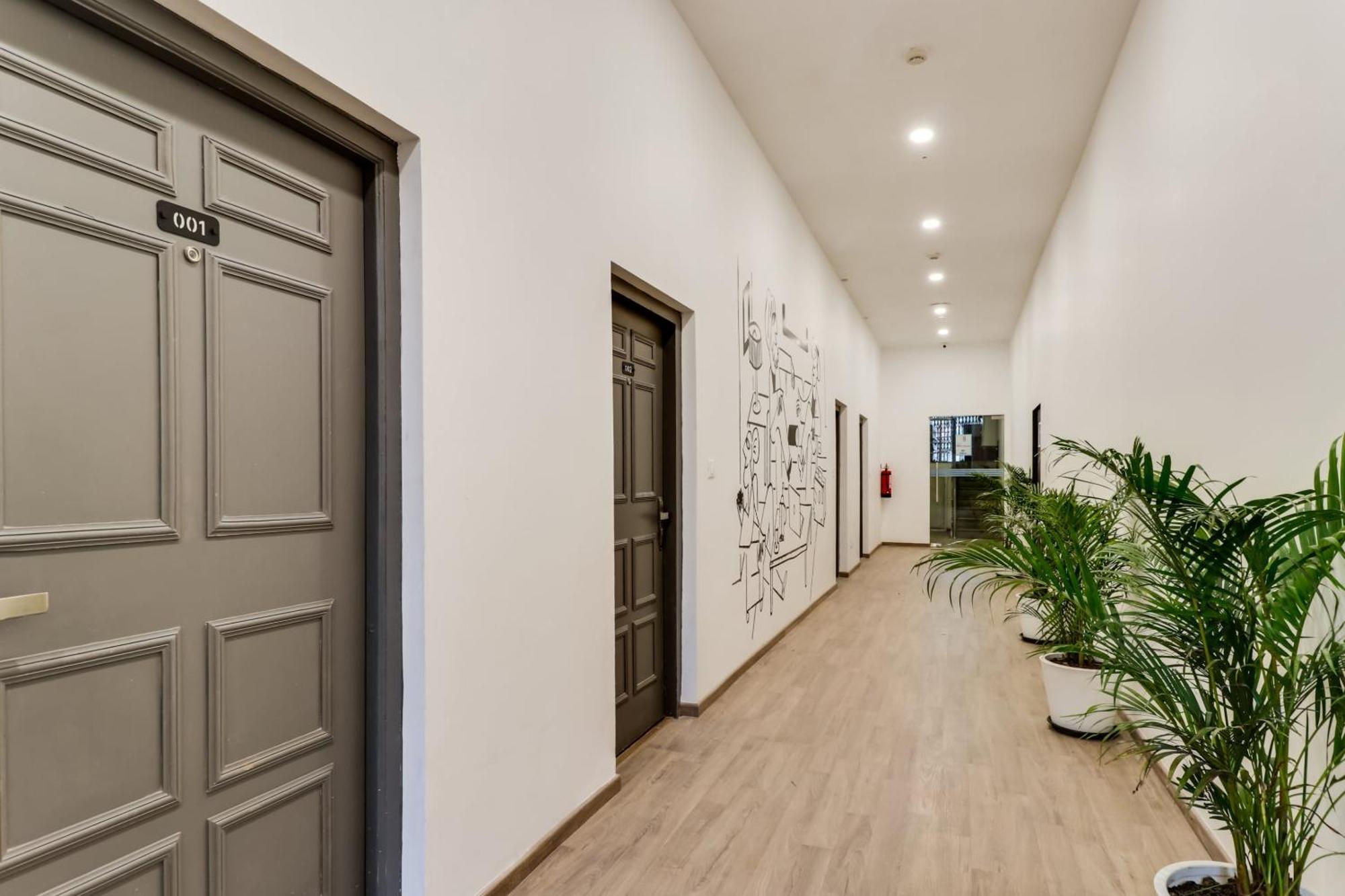 Hotel Super Townhouse Gandhi Hall Indore