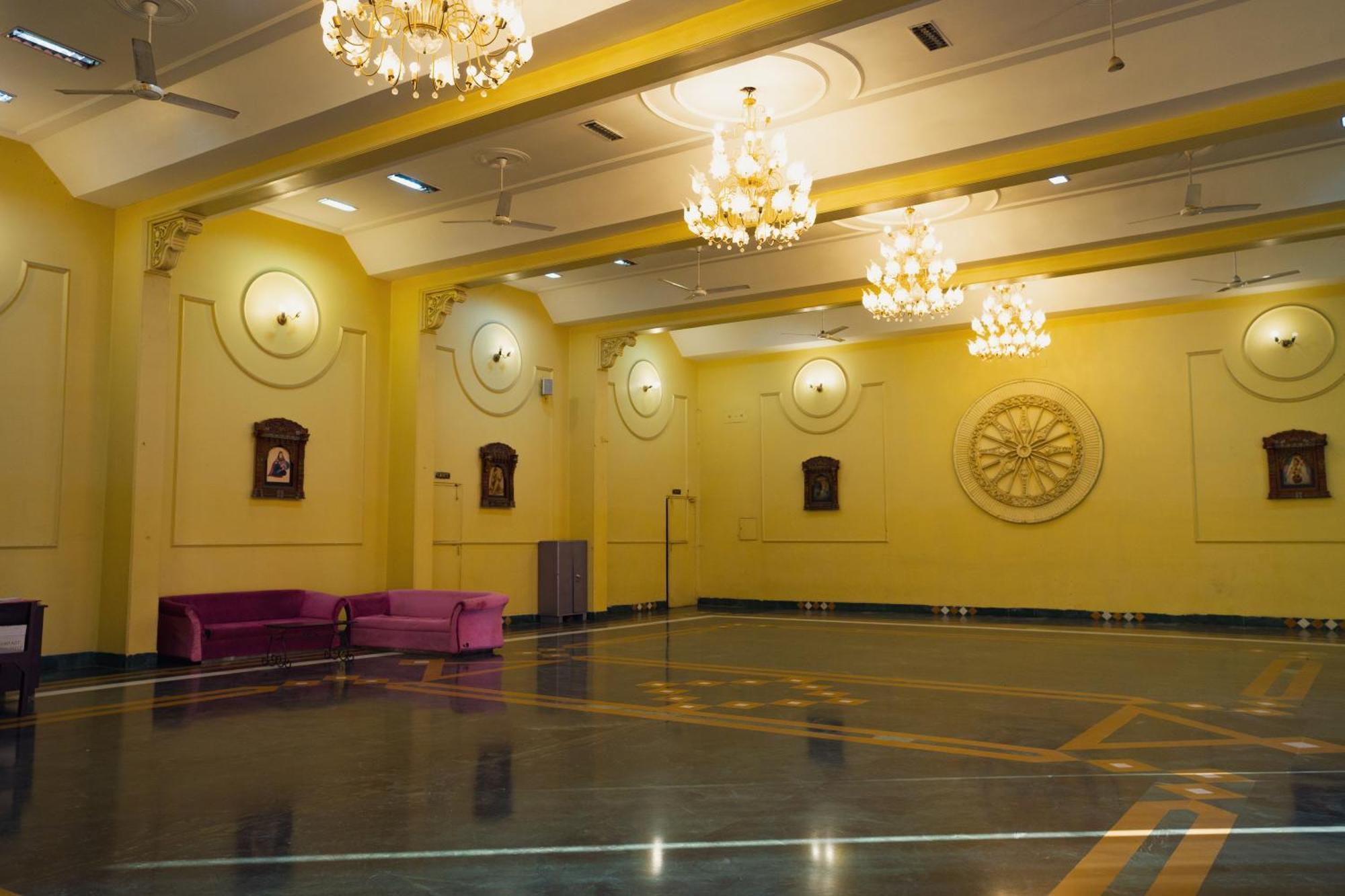Guest house Girdhar Mahal *