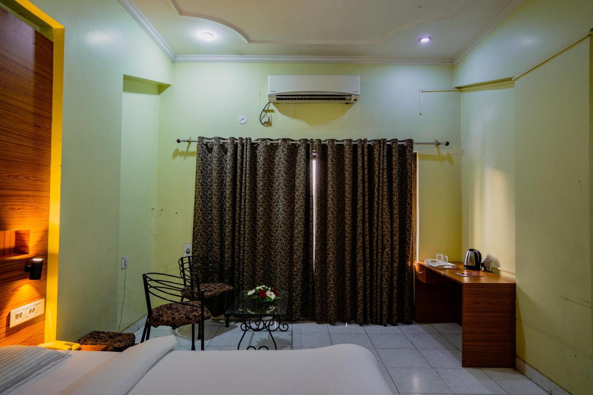 Guest house Girdhar Mahal Indore