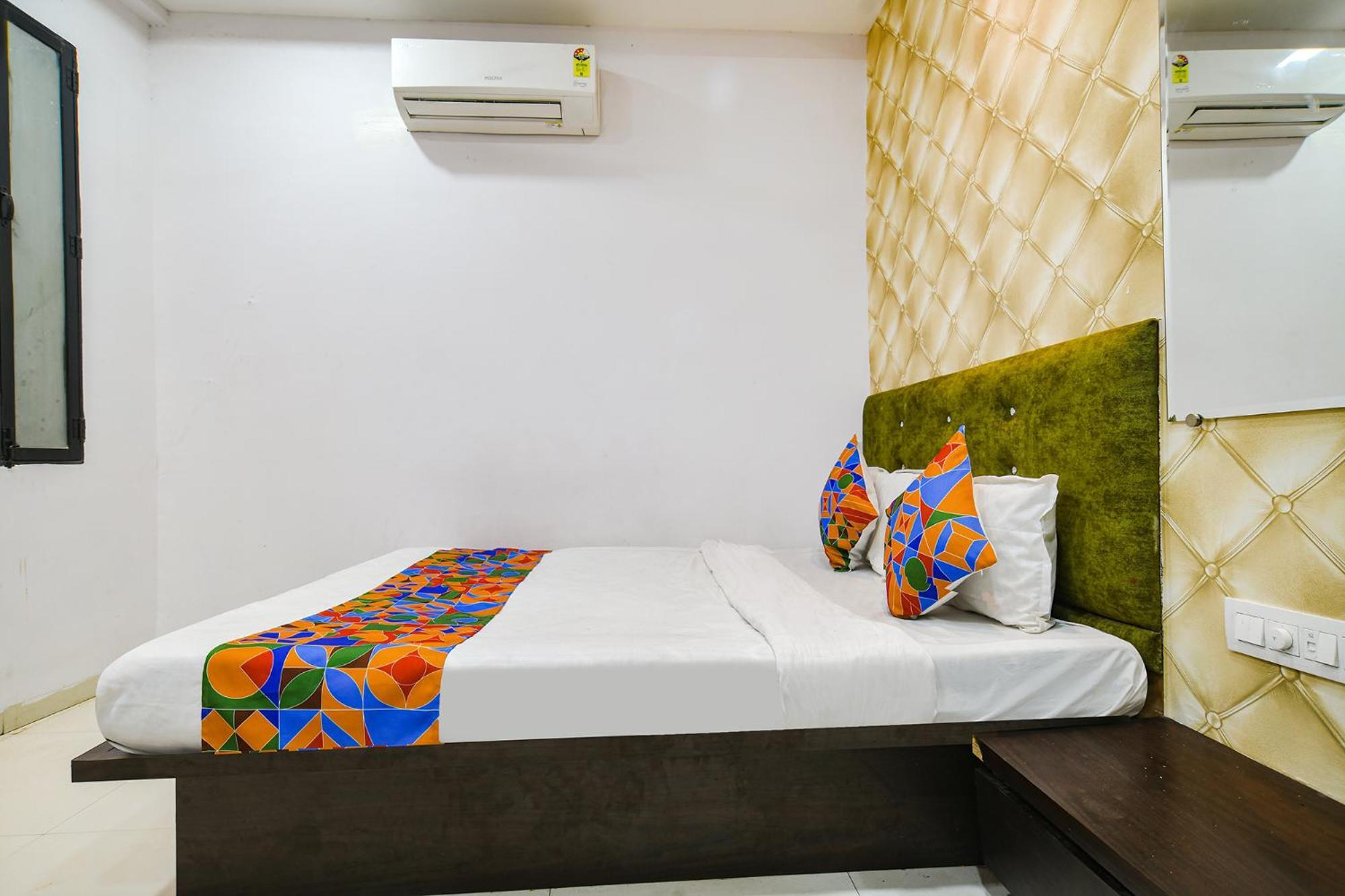 Fabexpress Shree Hotel