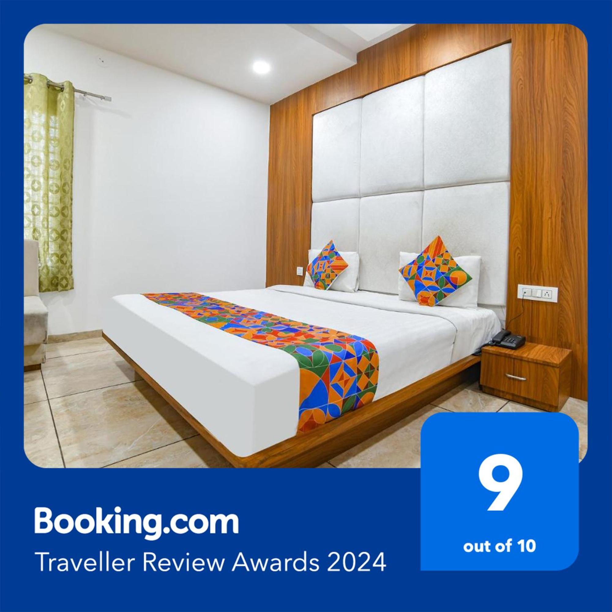 Fabhotel Right Choice Hotel 3*